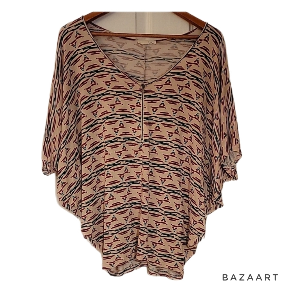 Lush size small top